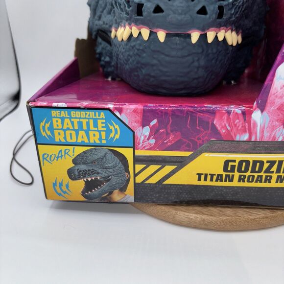 Godzilla x Kong The New Empire Godzilla Titan Roar Mask 2024 Party Halloween NIB - Picture 5 of 9